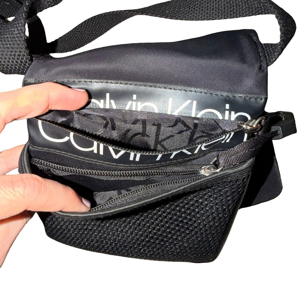 Calvin Klein Tabbie Nylon Crossbody Bag Black Mesh Front Pocket Shoulder Purse - Picture 2 of 8